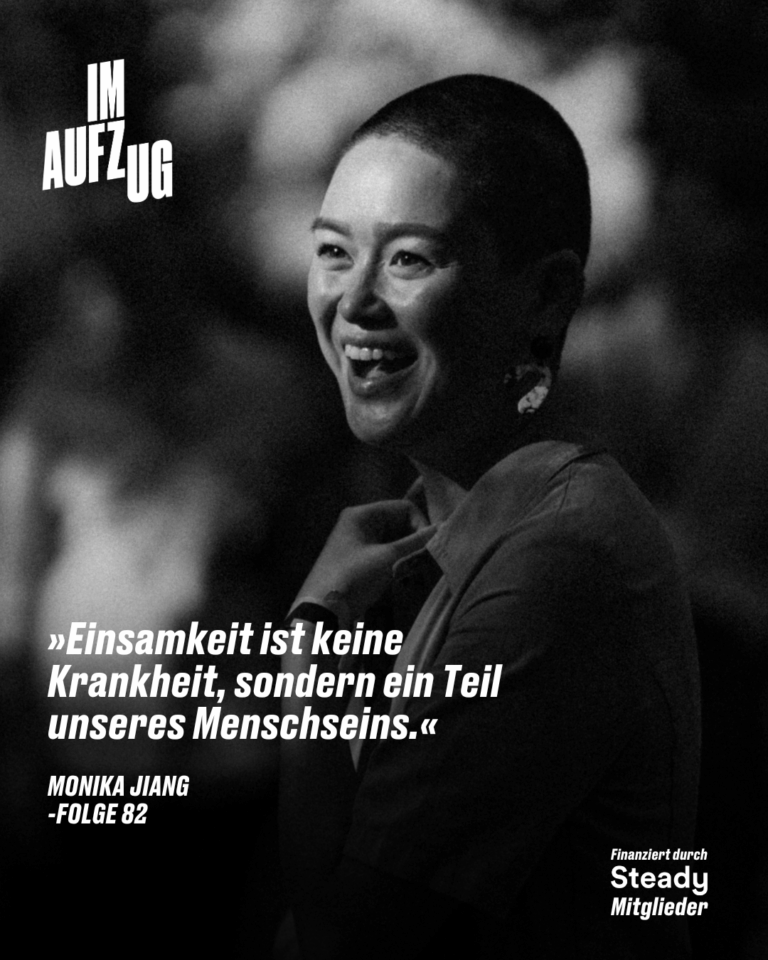 Im Aufzug mit Monika Jiang
